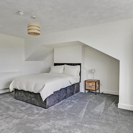 Oyo Albert View Salford  Luaran gambar