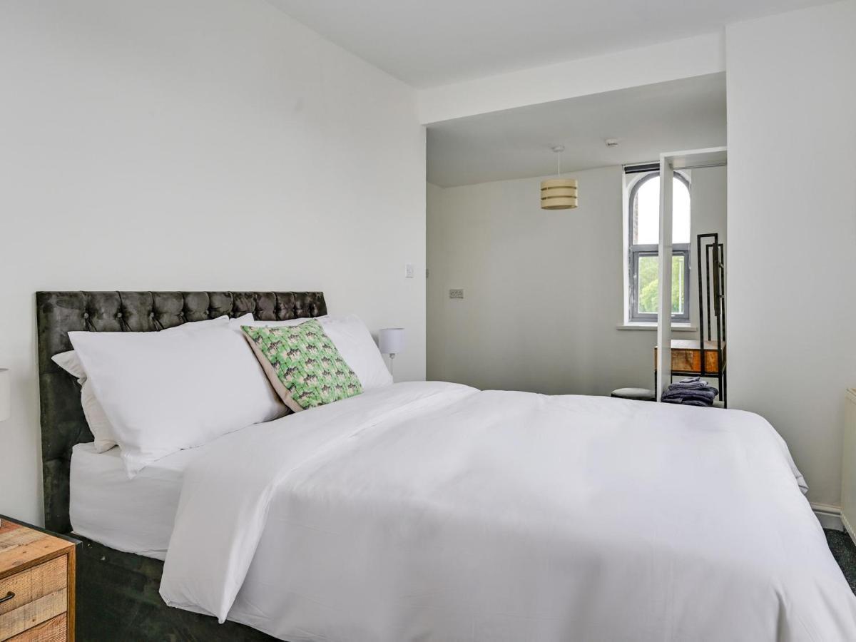 Oyo Albert View Salford  Luaran gambar